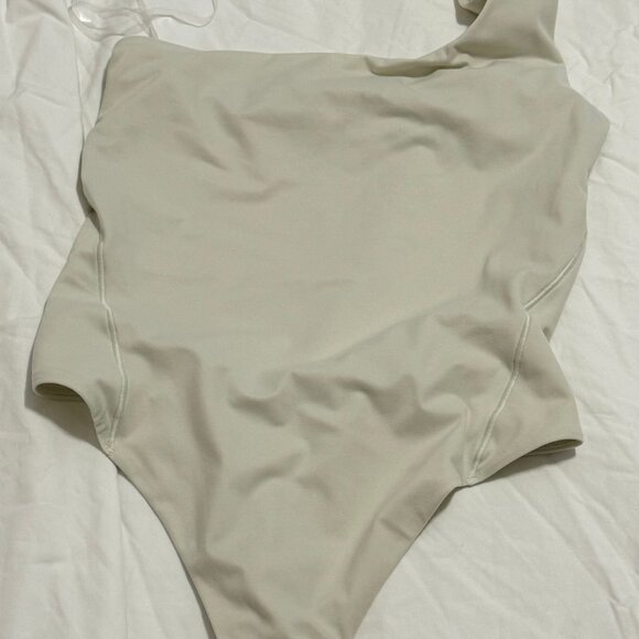 Wundermost Ultra-Soft Nulu Asymmetrical Bodysuit in Bone - Picture 3 of 6